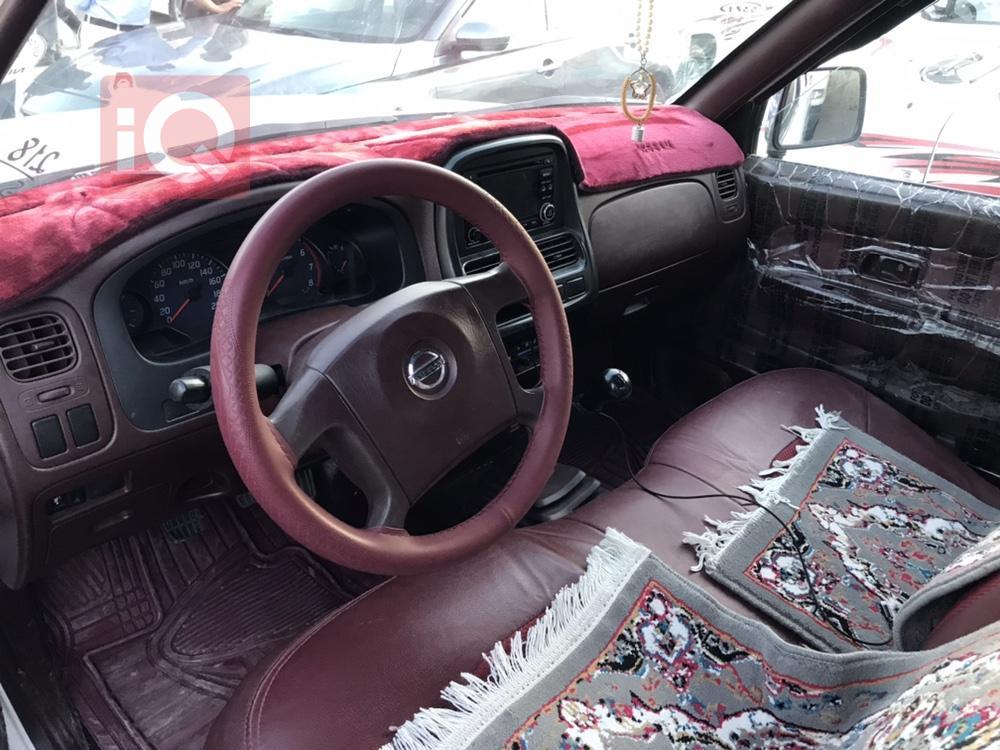 Nissan Pickup